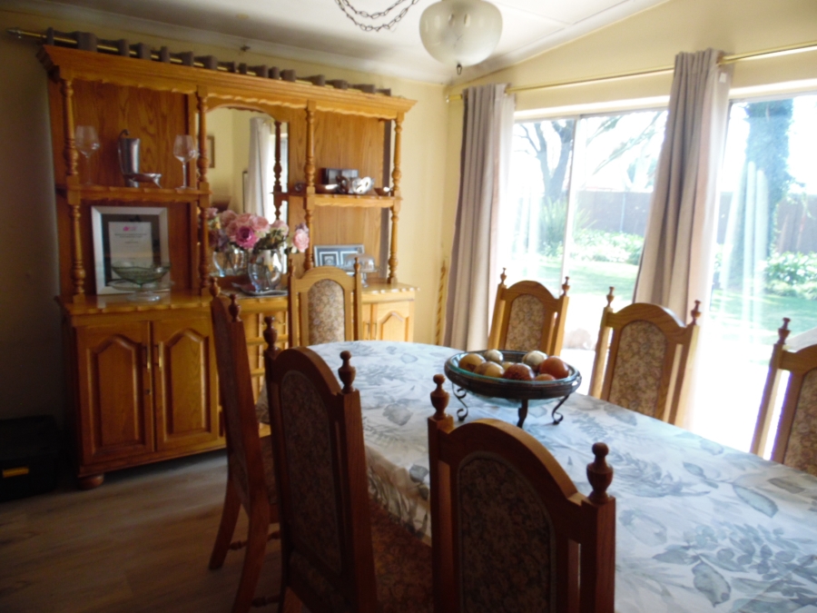 5 Bedroom Property for Sale in Doorn Free State